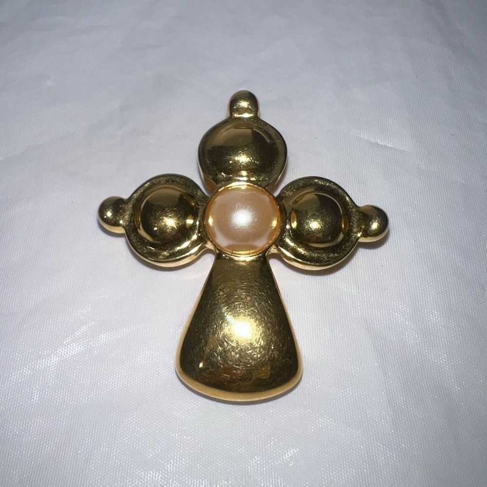 Premier Design Gold Tone with Faux Pearl Cross Brooch/Pendant